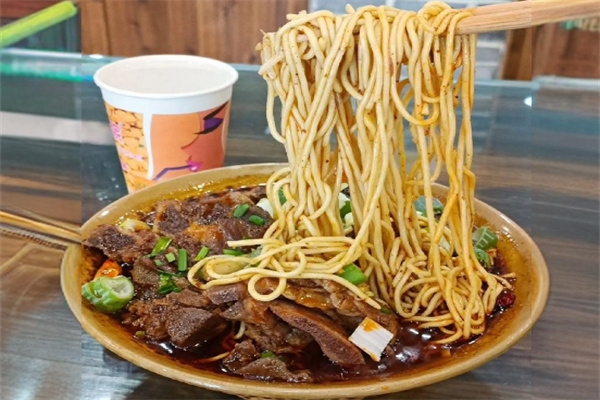 三庚牛面館加盟
