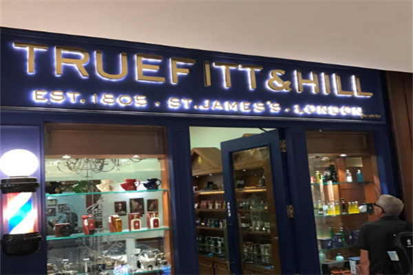 TRUEFITT & HILL加盟