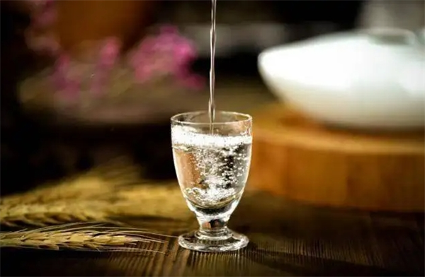 藍水坊酒業(yè)加盟