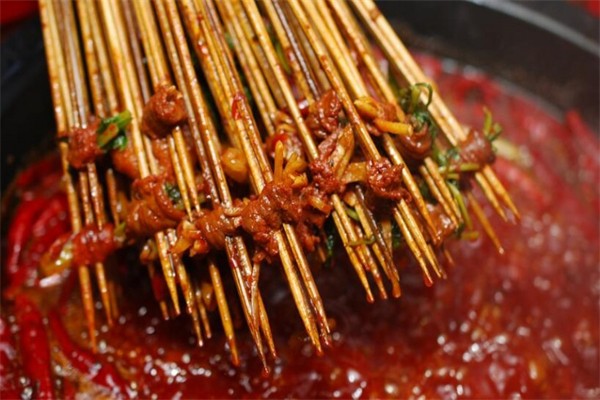 飯小仙串串香加盟
