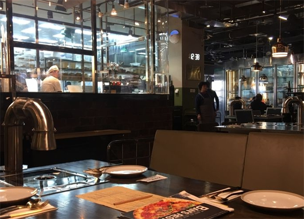 米屋肉庫(kù)餐廳加盟