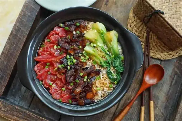 三只蝦煲仔飯加盟