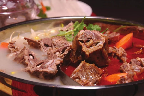 申小玉牛蝎子火鍋加盟