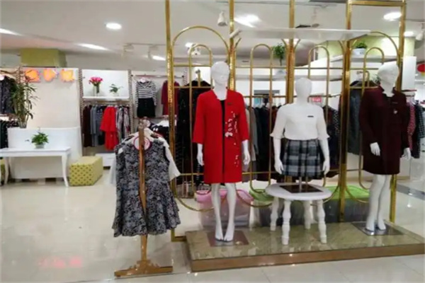 鑫伊奴服裝加盟