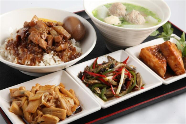 飯小二快餐加盟