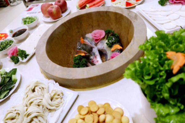 鮮境蒸汽石鍋魚(yú)加盟