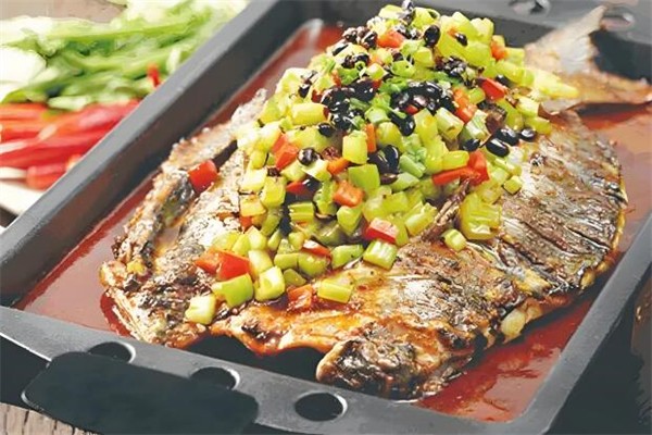 香八方烤魚加盟