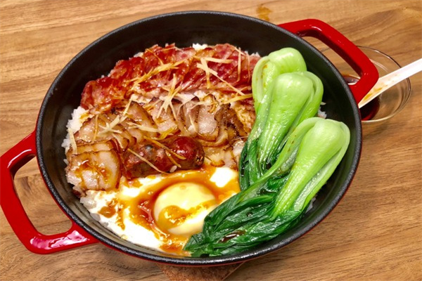 香姥姥煲仔飯加盟