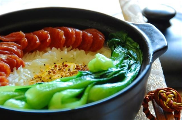 小逗煲煲仔飯加盟
