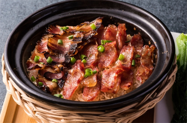 小逗煲煲仔飯加盟
