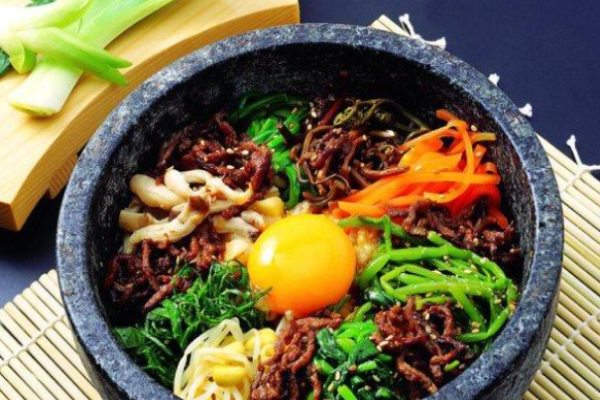 韓客石鍋拌飯加盟