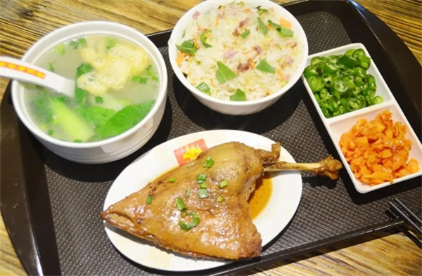 江南菜飯骨頭湯加盟