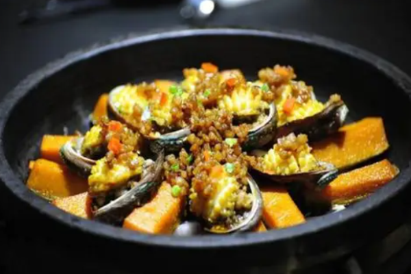 十七門(mén)渝菜食府加盟