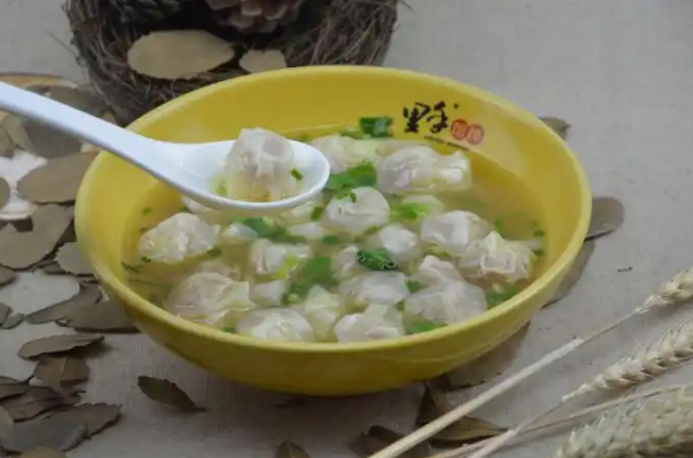 里手餛飩加盟