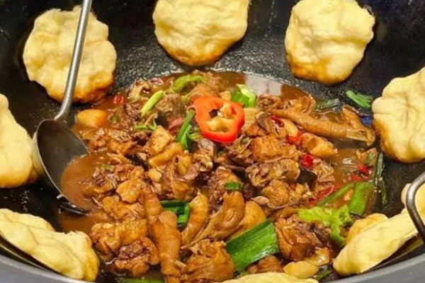 宴與地鍋食府加盟