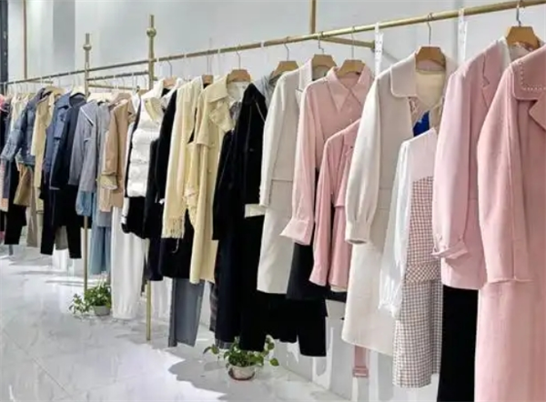 早安麥田女裝在哪里加盟？了解品牌加盟信息，輕松開啟創(chuàng)業(yè)之路！