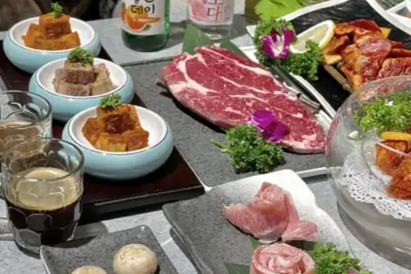 牛兒鄉(xiāng)鮮果烤肉加盟