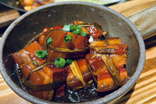恰小湘爐邊菜加盟