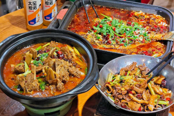 釜隱川湘菜加盟