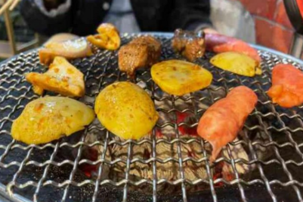 肉小胖地攤烤肉加盟