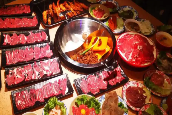 李姑婆鮮切牛肉自助火鍋加盟