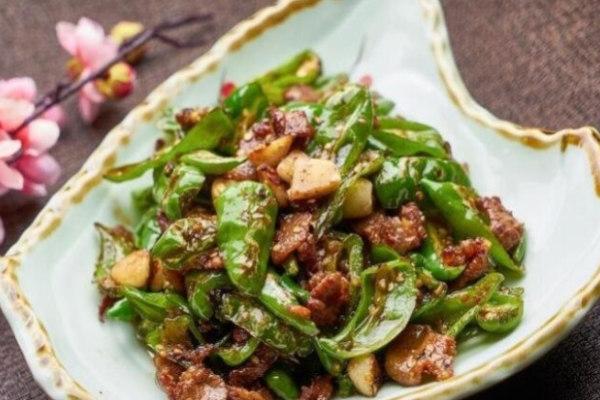 開(kāi)癡湖南下飯菜加盟