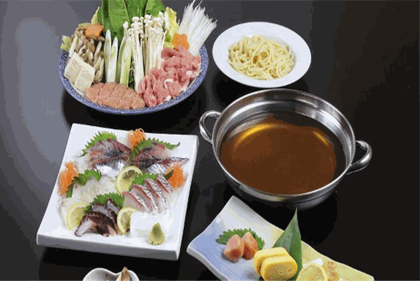望鄉(xiāng)閣過(guò)橋米線(xiàn)加盟