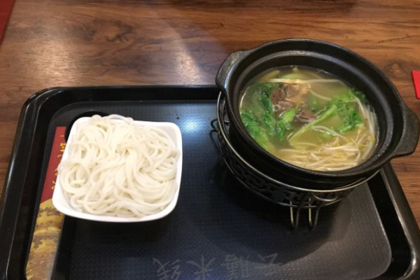 云膳過橋米線加盟