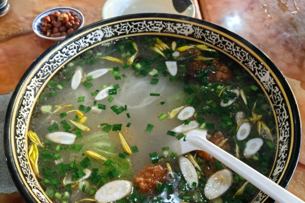 愛(ài)上鋒味過(guò)橋米線加盟