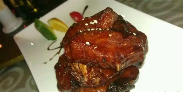 明躍農(nóng)家菜加盟
