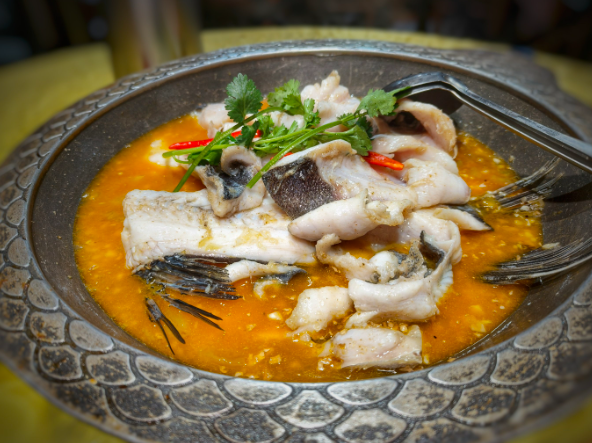 上海開一個(gè)石鍋魚店要投資多少錢？深度解析上海市場(chǎng)的成本與收益
