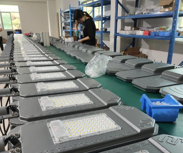 上海開一家太陽能燈廠需要投資多少錢