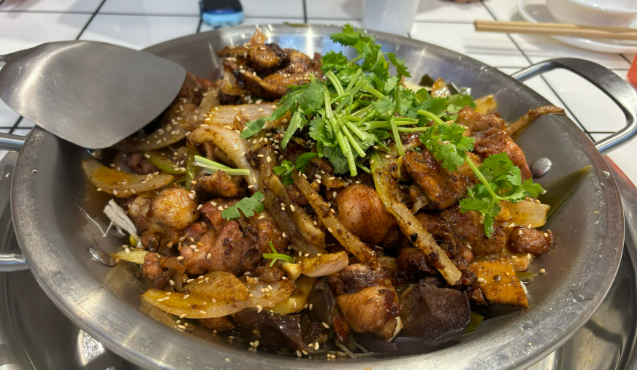上海開(kāi)一個(gè)干鍋店大概需要投資多少店鋪