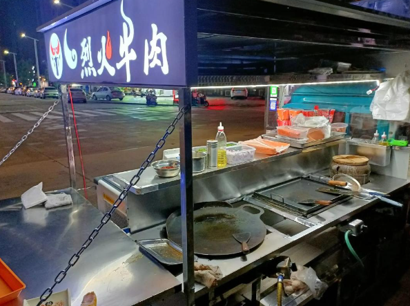 想在上海開個(gè)小店賺錢嗎？上海小店的機(jī)遇與挑戰(zhàn)