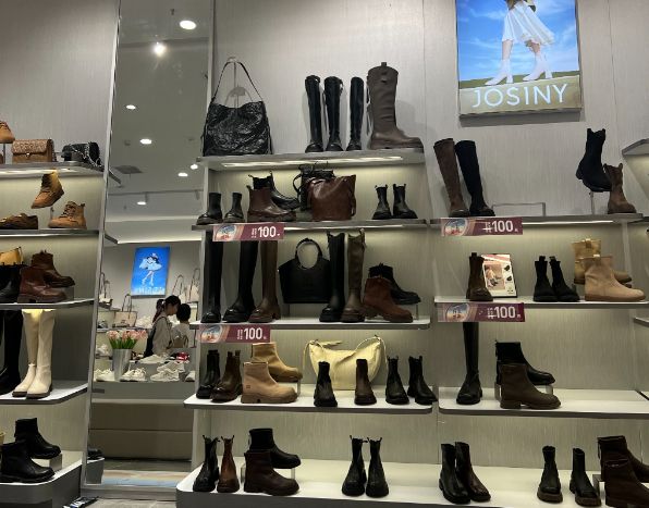 上海開汽車裝飾店投資多少？從選址到運(yùn)營(yíng)的全成本解析