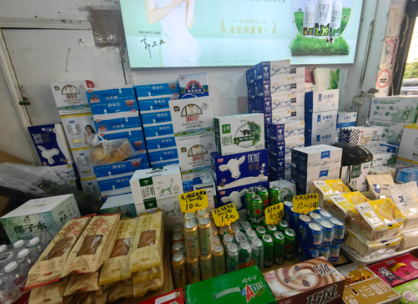 上海開(kāi)個(gè)牛奶店需要多少投資？從選址到運(yùn)營(yíng)的全成本解析