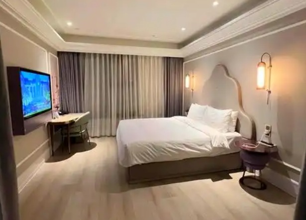 上海酒店投資要多少錢？全維度成本拆解與回報(bào)分析
