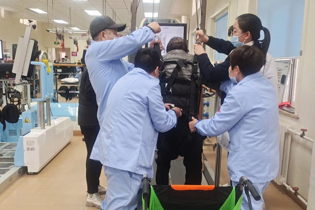 開(kāi)一家護(hù)工公司需要投資多少錢(qián)？深度解析行業(yè)成本與盈利邏輯