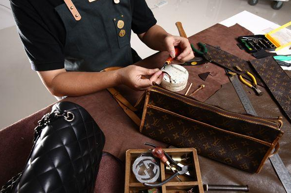 皮具護(hù)理店投資多少？皮具護(hù)理店投資全解析