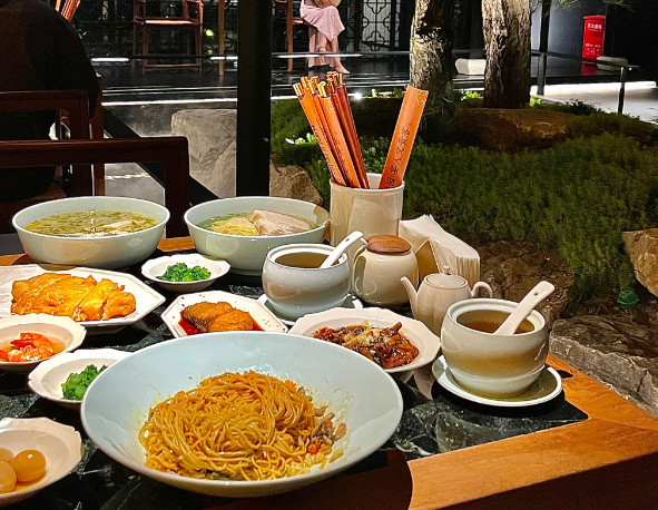 在上海開家面館投資多少？投資成本解析