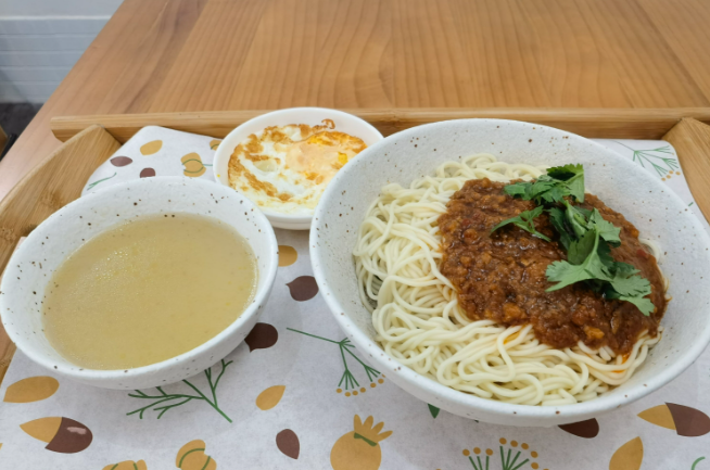 在上海開家面館投資多少？投資成本解析