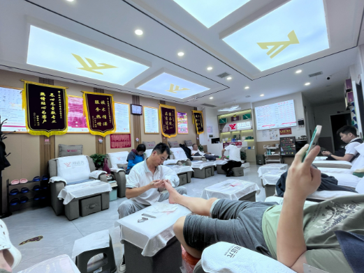 上海開(kāi)上海修腳培訓(xùn)店要多少錢？上海開(kāi)修腳培訓(xùn)店成本全解析