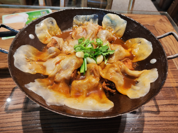 開地鍋雞賺錢嗎？深度解析餐飲賽道的機遇與挑戰(zhàn)