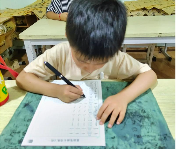 上海開個練字班賺錢嗎店鋪？深度解析市場潛力與運營策略