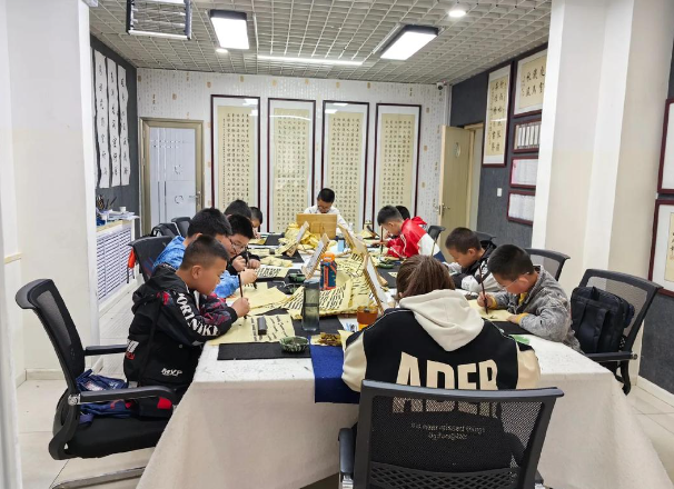 上海開個練字班賺錢嗎店怎么樣？深度解析市場前景