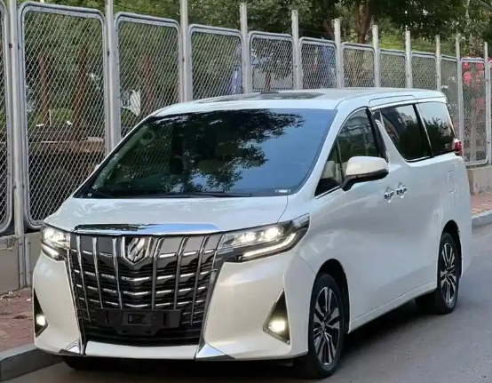 開商務(wù)車加盟店多少錢？全流程成本解析