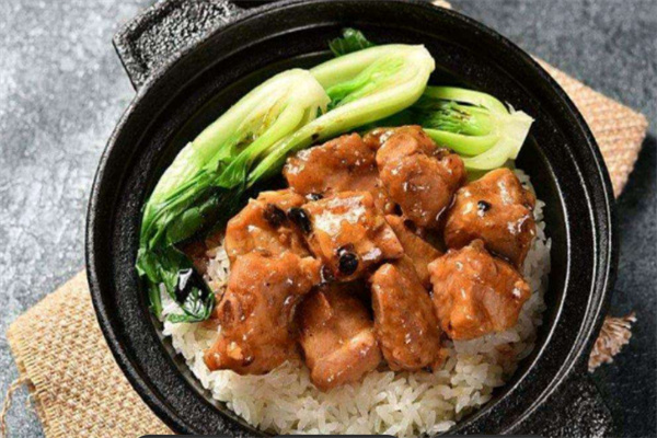 米萌仔煲仔飯