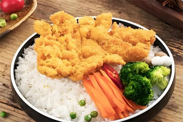 至尊雞排飯加盟