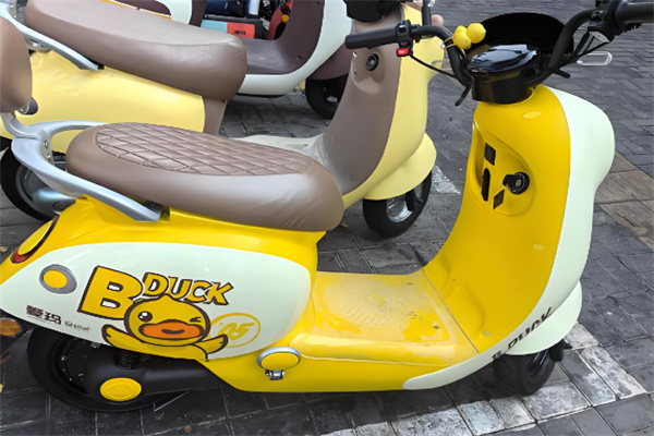 小黃鴨電動(dòng)共享車加盟