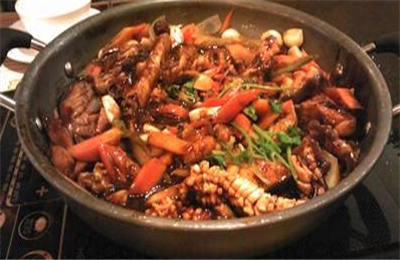 老酒碗風(fēng)尚燜鍋